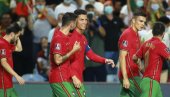 РОНАЛДО РАЗБИО ЛУКСЕМБУРГ: Петарда у Португалу, мајсторска партија фудбалера Јунајтеда РОНАЛДО РАЗБИО ЛУКСЕМБУРГ: Петарда у Португалу, мајсторска партија фудбалера Јунајтеда
