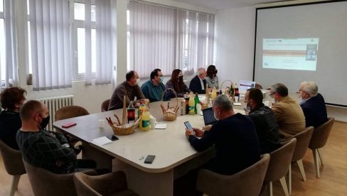ЗАЈЕДНИЧКА ПОДРШКА НА ЖИВОТНОМ ПУТУ: Међународни пројекат помоћи у кући старима и инвалидима ЗАЈЕДНИЧКА ПОДРШКА НА ЖИВОТНОМ ПУТУ: Међународни пројекат помоћи у кући старима и инвалидима
