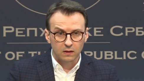 PETKOVIĆ SE OBRATIO JAVNOSTI: Desetine ranjenih u Mitrovici - Vučić u 15 časova razgovara sa Srbima sa KiM PETKOVIĆ SE OBRATIO JAVNOSTI: Desetine ranjenih u Mitrovici - Vučić u 15 časova razgovara sa Srbima sa KiM