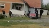 NOVI ZASTRAŠUJUĆI SNIMAK SA KOSOVA: Albanski specijalci otvorili rafalnu paljbu po Srbima (VIDEO)