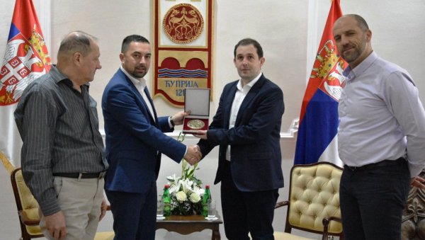 ДЕЛЕГАЦИЈА ДОБОЈА У ЋУПРИЈИ: Побратимила се и риболовачка удружења ДЕЛЕГАЦИЈА ДОБОЈА У ЋУПРИЈИ: Побратимила се и риболовачка удружења