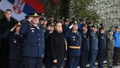 PROMOCIJA NOVIH PODOFICIRA: Ministar Stefanović poručio - Vi ste kičma Vojske Srbije PROMOCIJA NOVIH PODOFICIRA: Ministar Stefanović poručio - Vi ste kičma Vojske Srbije