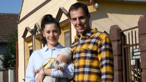 ВРАТИО ДЕДОВИНУ И ОСТАО НА СЕЛУ: Жарко Попов из околине Бачке Паланке одлучио да са породицом не иде у град ВРАТИО ДЕДОВИНУ И ОСТАО НА СЕЛУ: Жарко Попов из околине Бачке Паланке одлучио да са породицом не иде у град