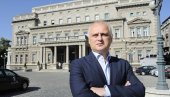 ЗАШТО СИ ТАКО НАСМЕЈАН?: Снимак Горана Весића на Тиктоку је оборио интернет (ВИДЕО) ЗАШТО СИ ТАКО НАСМЕЈАН?: Снимак Горана Весића на Тиктоку је оборио интернет (ВИДЕО)