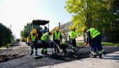 MIROVIĆ O REKONSTRUKCIJI LOKALNIH PUTEVA: Za infrastrukturne projekte četiri milijarde MIROVIĆ O REKONSTRUKCIJI LOKALNIH PUTEVA: Za infrastrukturne projekte četiri milijarde