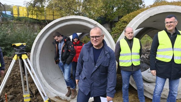 ВЕСИЋ: Град посебну пажњу посвећује развоју Миријева (ФОТО) ВЕСИЋ: Град посебну пажњу посвећује развоју Миријева (ФОТО)