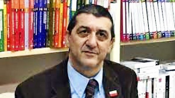 АЛБАНЦИ НИ МРТВИМ СРБИМА НЕ ДАЈУ МИРА: Генерал италијанске војске о потресним сценама које је видео на Косову и Метохији АЛБАНЦИ НИ МРТВИМ СРБИМА НЕ ДАЈУ МИРА: Генерал италијанске војске о потресним сценама које је видео на Косову и Метохији