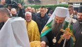 ДОЧЕК ИСПУЊЕН РАДОШЋУ: Почела дводневна посета патријарха Порфирија БиХ ДОЧЕК ИСПУЊЕН РАДОШЋУ: Почела дводневна посета патријарха Порфирија БиХ