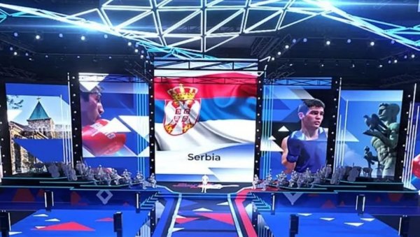 РУСИ БОКСУЈУ ЗА СРБИЈУ: Петорица боксера из Русије поносно носе српску тробојку РУСИ БОКСУЈУ ЗА СРБИЈУ: Петорица боксера из Русије поносно носе српску тробојку