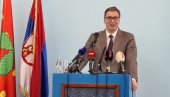 ВУЧИЋ ПОСТАО ПОЧАСНИ ГРАЂАНИН ЈАГОДИНЕ: Сањајте велике снове, тако ћете увек моћи да будете најуспешнији (ФОТО/ВИДЕО) ВУЧИЋ ПОСТАО ПОЧАСНИ ГРАЂАНИН ЈАГОДИНЕ: Сањајте велике снове, тако ћете увек моћи да будете најуспешнији (ФОТО/ВИДЕО)