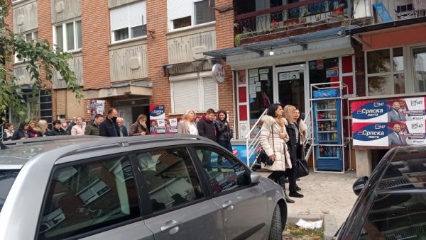 СРПСКА ЛИСТА ОСВОЈИЛА 100 ОДСТО: Радојевић убедљиво победио у Северној Косовској Митровици СРПСКА ЛИСТА ОСВОЈИЛА 100 ОДСТО: Радојевић убедљиво победио у Северној Косовској Митровици