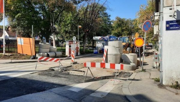 БЕЗ ВОЗИЛА У ШТРОСМАЈЕРОВОЈ: Радови у старом језгру Земуна БЕЗ ВОЗИЛА У ШТРОСМАЈЕРОВОЈ: Радови у старом језгру Земуна