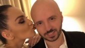ОВО ЈЕ СУПРУГ МАЈЕ БЕРОВИЋ: Певачица је са Аланом 17 година, а сада чекају сина (ФОТО) ОВО ЈЕ СУПРУГ МАЈЕ БЕРОВИЋ: Певачица је са Аланом 17 година, а сада чекају сина (ФОТО)