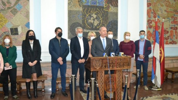 БИРАЈУ 513 ЧЛАНОВА: Расписани избори за 54 месне заједнице на територији Крушевца 28.новембра БИРАЈУ 513 ЧЛАНОВА: Расписани избори за 54 месне заједнице на територији Крушевца 28.новембра