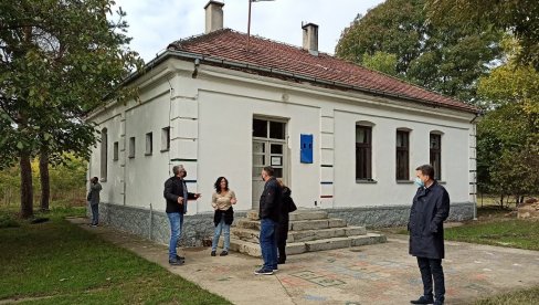 ЂАЦИ У УРОВЦИМА ДОБИЛИ НОВУ ПЕЋ: Грејање на пелет у обреновачкој осмолетки ЂАЦИ У УРОВЦИМА ДОБИЛИ НОВУ ПЕЋ: Грејање на пелет у обреновачкој осмолетки