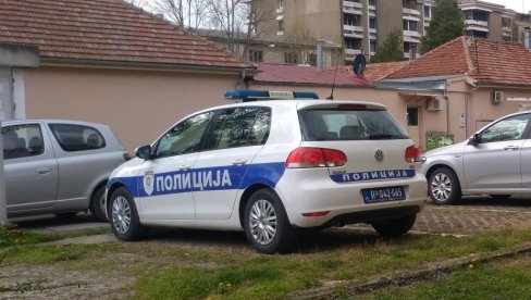 VEZALI, TUKLI PA OPLJAČKALI STARIJI BRAČNI PAR: Hapšenje osumnjičenih za razbojništvo u Požarevcu VEZALI, TUKLI PA OPLJAČKALI STARIJI BRAČNI PAR: Hapšenje osumnjičenih za razbojništvo u Požarevcu