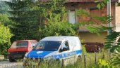 ШИПКОМ УБИО ОЦА И ПОВРЕДИО ТЕТКУ: Потврђена оптужница против Алена Копића (37) ШИПКОМ УБИО ОЦА И ПОВРЕДИО ТЕТКУ: Потврђена оптужница против Алена Копића (37)
