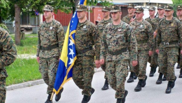 ВОЈНИЦИ У БиХ МОЋИ ЋЕ ДА НОСЕ БРАДЕ: Уставни суд БиХ делимично усвојио Изетбеговићев захтев ВОЈНИЦИ У БиХ МОЋИ ЋЕ ДА НОСЕ БРАДЕ: Уставни суд БиХ делимично усвојио Изетбеговићев захтев