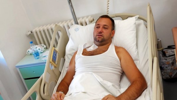 ПРАВДА ЈЕ НА МОЈОЈ СТРАНИ! Срећко Софронијевић - симбол отпора Срба на КиМ ПРАВДА ЈЕ НА МОЈОЈ СТРАНИ! Срећко Софронијевић - симбол отпора Срба на КиМ