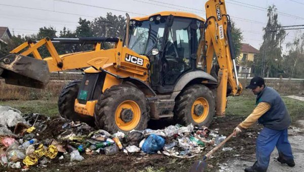 УКЛОНИЛИ ДИВЉЕ ДЕПОНИЈЕ: Апел суграђанима да не бацају смеће свуда УКЛОНИЛИ ДИВЉЕ ДЕПОНИЈЕ: Апел суграђанима да не бацају смеће свуда