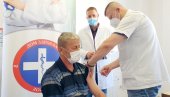 STIŽU I DOZE ZA GRIP: Počela vakcinacija trećom dozom u Domu zdravlja Lopare STIŽU I DOZE ZA GRIP: Počela vakcinacija trećom dozom u Domu zdravlja Lopare