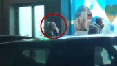 GAGI ĐOGANI IMA NOVU DEVOJKU: Lunin tata uhvaćen sa atraktivnom plavušom (VIDEO) GAGI ĐOGANI IMA NOVU DEVOJKU: Lunin tata uhvaćen sa atraktivnom plavušom (VIDEO)