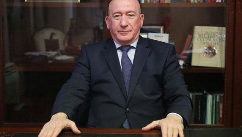 CRNOGORSKI MEDIJI: Pretresena ćelija Katnića u Spužu zbog navodnog prisluškivanja CRNOGORSKI MEDIJI: Pretresena ćelija Katnića u Spužu zbog navodnog prisluškivanja