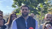 SNS OBELEŽAVA 13. ROĐENDAN Šapić: Srbija je danas lider regiona, radimo na boljem životu građana (FOTO/VIDEO) SNS OBELEŽAVA 13. ROĐENDAN Šapić: Srbija je danas lider regiona, radimo na boljem životu građana (FOTO/VIDEO)