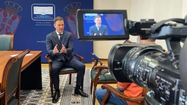 МИНИСТАР МАЛИ: Усвојен предлог ребаланса буџета за ову годину (ФОТО) МИНИСТАР МАЛИ: Усвојен предлог ребаланса буџета за ову годину (ФОТО)