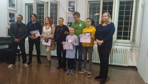 КРАЈ МАЈА У ЗНАКУ ФОТОГРАФИЈЕ: У петак ревијална изложба ФКК Параћин КРАЈ МАЈА У ЗНАКУ ФОТОГРАФИЈЕ: У петак ревијална изложба ФКК Параћин