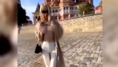 СКАНДАЛ ИСПРЕД ПРАВОСЛАВНЕ СВЕТИЊЕ: Девојка показивала груди, покренута истрага (ВИДЕО) СКАНДАЛ ИСПРЕД ПРАВОСЛАВНЕ СВЕТИЊЕ: Девојка показивала груди, покренута истрага (ВИДЕО)
