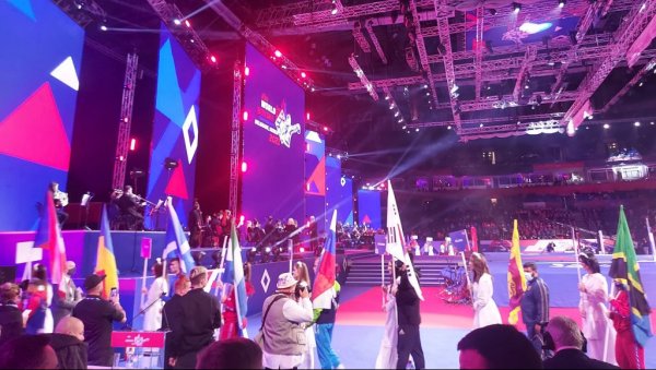 СВЕ ЈЕ СПРЕМНО: Бокс се вратио у Србију на велика врата СВЕ ЈЕ СПРЕМНО: Бокс се вратио у Србију на велика врата