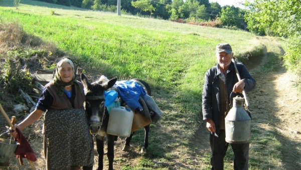 ОВО СЕЛО У СРБИЈИ ИМА НЕОБИЧНО ИМЕ: Мештани би да то промене, али немају идеју за нови назив ОВО СЕЛО У СРБИЈИ ИМА НЕОБИЧНО ИМЕ: Мештани би да то промене, али немају идеју за нови назив