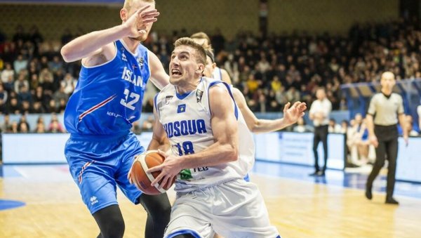 СРБИН КОЈИ ИГРА ЗА ЛАЖНУ ДРЖАВУ КОСОВО: Није се одрекао наше вере, језика и обичаја... Албанци га обожавају (ФОТО) СРБИН КОЈИ ИГРА ЗА ЛАЖНУ ДРЖАВУ КОСОВО: Није се одрекао наше вере, језика и обичаја... Албанци га обожавају (ФОТО)