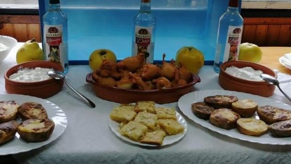 “МИХОЉСКИ СУСРЕТИ СЕЛА”: Пољопривредни произвођачи окупиће се за викенд у Доњем Жапском “МИХОЉСКИ СУСРЕТИ СЕЛА”: Пољопривредни произвођачи окупиће се за викенд у Доњем Жапском