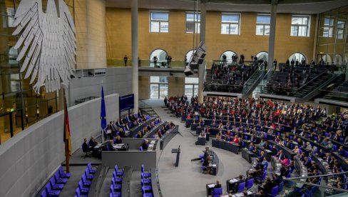 НЕМЦИ НИСУ ПРЕШЛИ ГРАНИЦУ: Бундестаг поново одбацио нацрт резолуције о испорукама ракета „таурус“ Кијеву