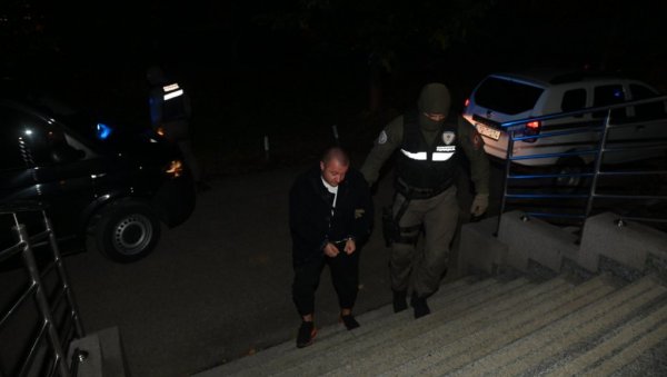 ПЛАНИРАЛИ ОТМИЦУ ПА ПУШТЕНИ НА СЛОБОДУ: Сањи Ступар одређене мере забране ПЛАНИРАЛИ ОТМИЦУ ПА ПУШТЕНИ НА СЛОБОДУ: Сањи Ступар одређене мере забране