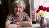 НА ТОРТИ УСКОРО ПО 130 СВЕЋИЦА: Истраживање америчких научника о продужавању живота НА ТОРТИ УСКОРО ПО 130 СВЕЋИЦА: Истраживање америчких научника о продужавању живота