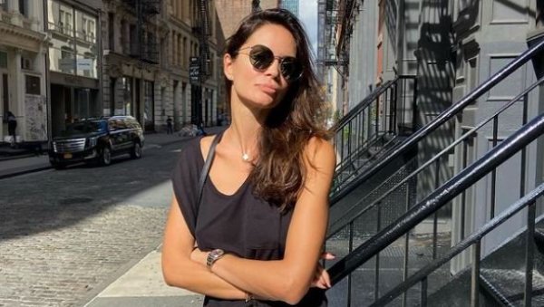 БИЛА ЈЕ НАЈЛЕПША СРПКИЊА: Манекенка Ивана Кукрић се удала за бизнисмена - живи у Америци, далеко од очију јавности (ФОТО) БИЛА ЈЕ НАЈЛЕПША СРПКИЊА: Манекенка Ивана Кукрић се удала за бизнисмена - живи у Америци, далеко од очију јавности (ФОТО)