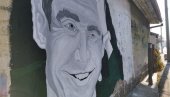 MURAL SA LIKOM MARKA ŽIVIĆA U KRUŠEVCU: Sugrađani odaju počast preminulom glumcu (FOTO) MURAL SA LIKOM MARKA ŽIVIĆA U KRUŠEVCU: Sugrađani odaju počast preminulom glumcu (FOTO)
