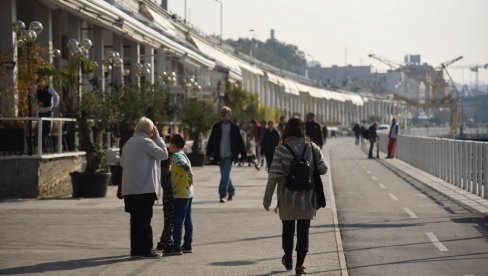 РХМЗ УПОЗОРАВА НА НАТПРОСЕЧНО ТОПЛО ВРЕМЕ: Биће и до 22 степена, овај дан је прекретница