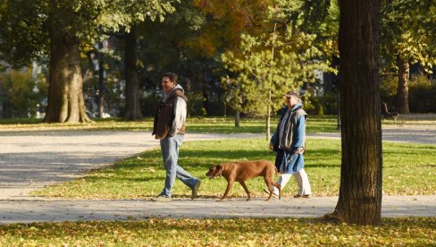 EKSTREMNI VREMENSKI FENOMEN: Šta se to dešava u atmosferi i zašto je u Srbiji temperatura veća od 20 stepeni EKSTREMNI VREMENSKI FENOMEN: Šta se to dešava u atmosferi i zašto je u Srbiji temperatura veća od 20 stepeni