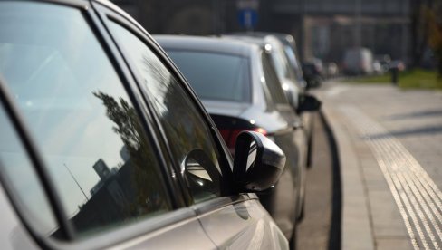 ZA RUBRIKU VEROVALI ILI NE: Par iz Nemačke zaboravio sina na parkingu u Hrvatskoj ZA RUBRIKU VEROVALI ILI NE: Par iz Nemačke zaboravio sina na parkingu u Hrvatskoj