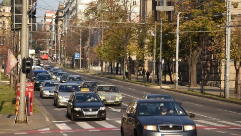 PROMENE ZA SVE VOZAČE U SRBIJI: Uvode se dodatni uređaji koji će detektovati svaki prekršaj u saobraćaju PROMENE ZA SVE VOZAČE U SRBIJI: Uvode se dodatni uređaji koji će detektovati svaki prekršaj u saobraćaju