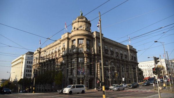 ВЛАДА УСВОЈИЛА ЗАКЉУЧАК: Повлачи се Закон о високом образовању из скупштинске процедуре ВЛАДА УСВОЈИЛА ЗАКЉУЧАК: Повлачи се Закон о високом образовању из скупштинске процедуре