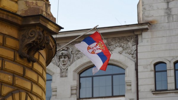 ВЕЛИКЕ РЕЧИ АМЕРИЧКОГ СТРУЧЊАКА О СРБИЈИ: После пандемије остварила неке од најбољих резултата у Европи ВЕЛИКЕ РЕЧИ АМЕРИЧКОГ СТРУЧЊАКА О СРБИЈИ: После пандемије остварила неке од најбољих резултата у Европи