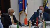 ПОТЕНЦИЈАЛНЕ ИНВЕСТИЦИЈЕ У ЛЕСКОВЦУ: Разговори о фабрикама дувана и ауто-делова ПОТЕНЦИЈАЛНЕ ИНВЕСТИЦИЈЕ У ЛЕСКОВЦУ: Разговори о фабрикама дувана и ауто-делова