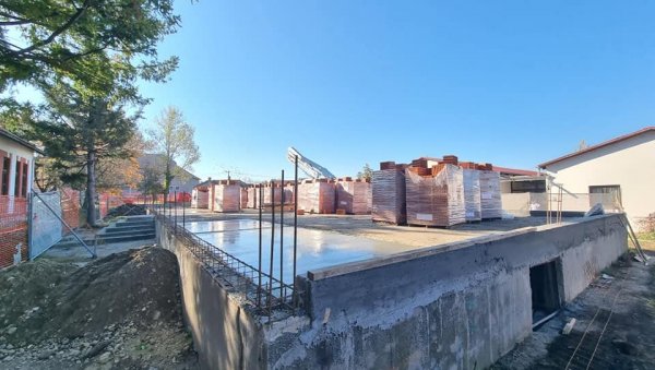 ПОЧЕЛА ИЗГРАДЊА НОВЕ ШКОЛЕ: Село Голобок код Смедеревске Паланке добија ОШ Никола Тесла ПОЧЕЛА ИЗГРАДЊА НОВЕ ШКОЛЕ: Село Голобок код Смедеревске Паланке добија ОШ Никола Тесла