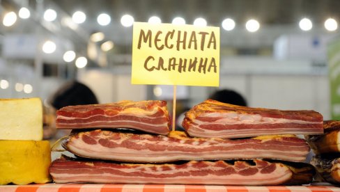PEGLANA NAJSKUPLJA, SLANINA IDE DO 1600 DINARA: Kako se kreću cene na Slaninijadi u Kačarevu PEGLANA NAJSKUPLJA, SLANINA IDE DO 1600 DINARA: Kako se kreću cene na Slaninijadi u Kačarevu