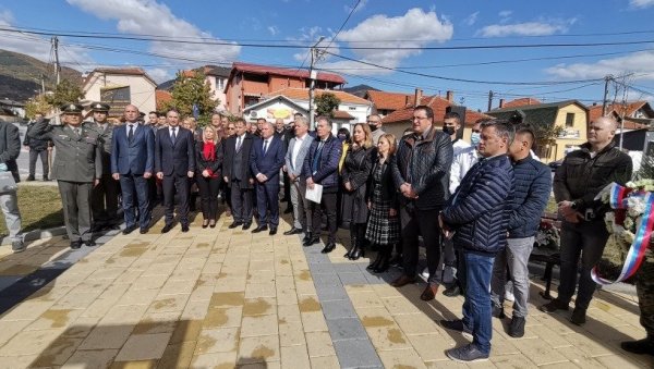 ЗАХВАЛНИ ДОКТОРКИ ХАТОН: Врањанци на заборављају страхоте Великог рата и хероина у белим мантилима ЗАХВАЛНИ ДОКТОРКИ ХАТОН: Врањанци на заборављају страхоте Великог рата и хероина у белим мантилима